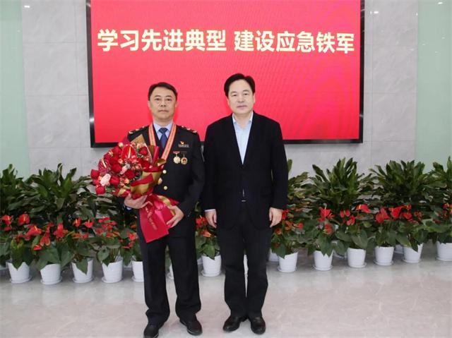 新奧最精準(zhǔn)免費(fèi)大全,科學(xué)解析評(píng)估_15
