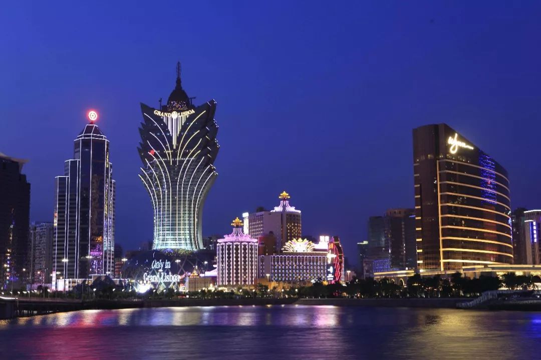 2025年澳門大全免費金鎖匙665，澳門大全免費金鎖匙預(yù)測揭秘（2025版）