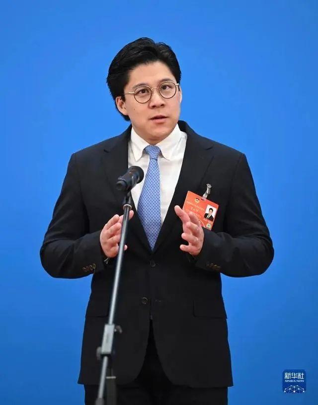 2025香港正版資料免費盾最新版，全面解析與使用指南，香港正版資料免費盾最新版解析與使用指南